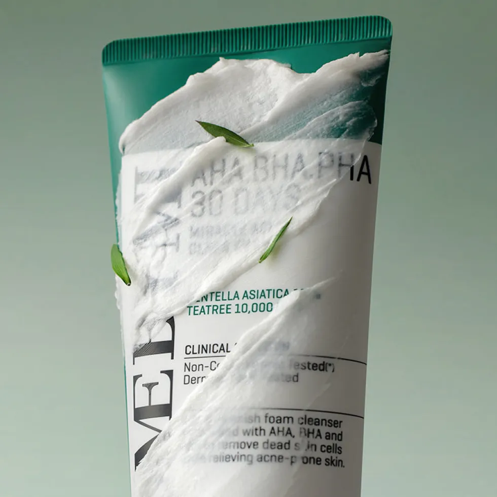 AHA BHA PHA 30 Days Miracle Acne Clear Foam