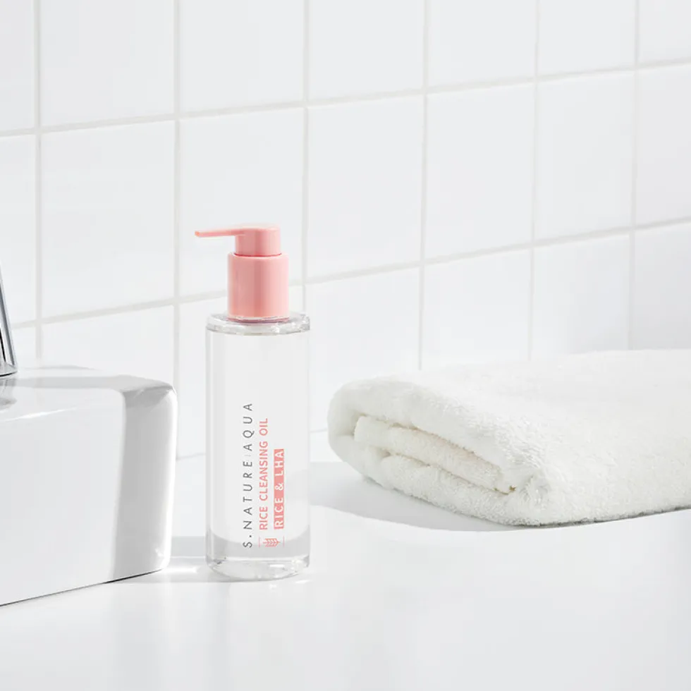 Aqua Rice Cleansing Oil