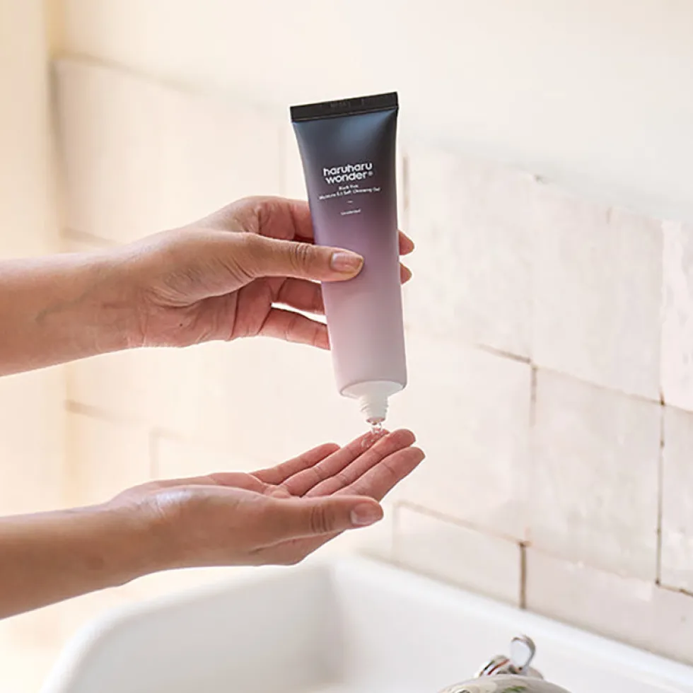 Black Rice Moisture 5.5 Soft Cleansing Gel