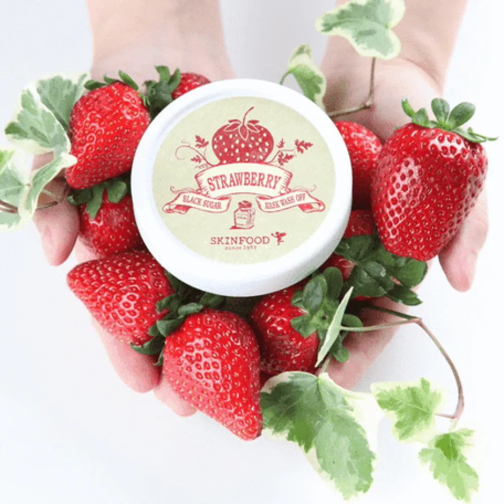 Black Sugar Strawberry Mask Wash Off