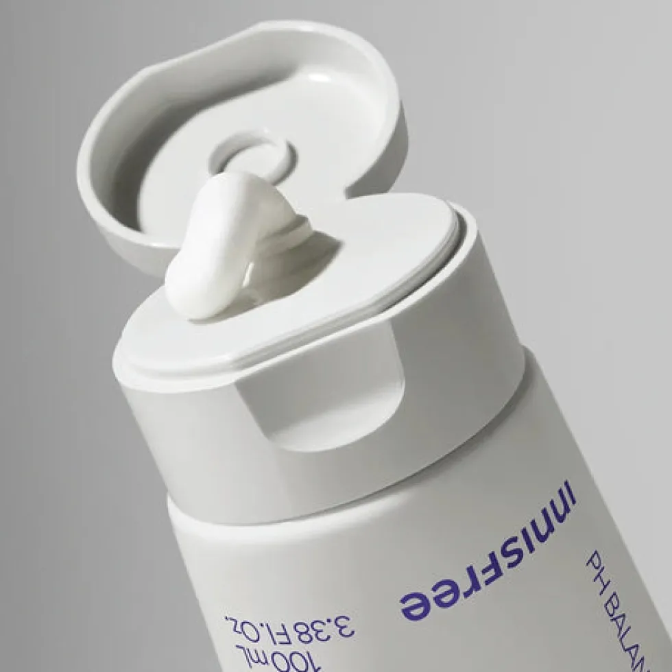 Blueberry Rebalancing 5.5 Cleanser