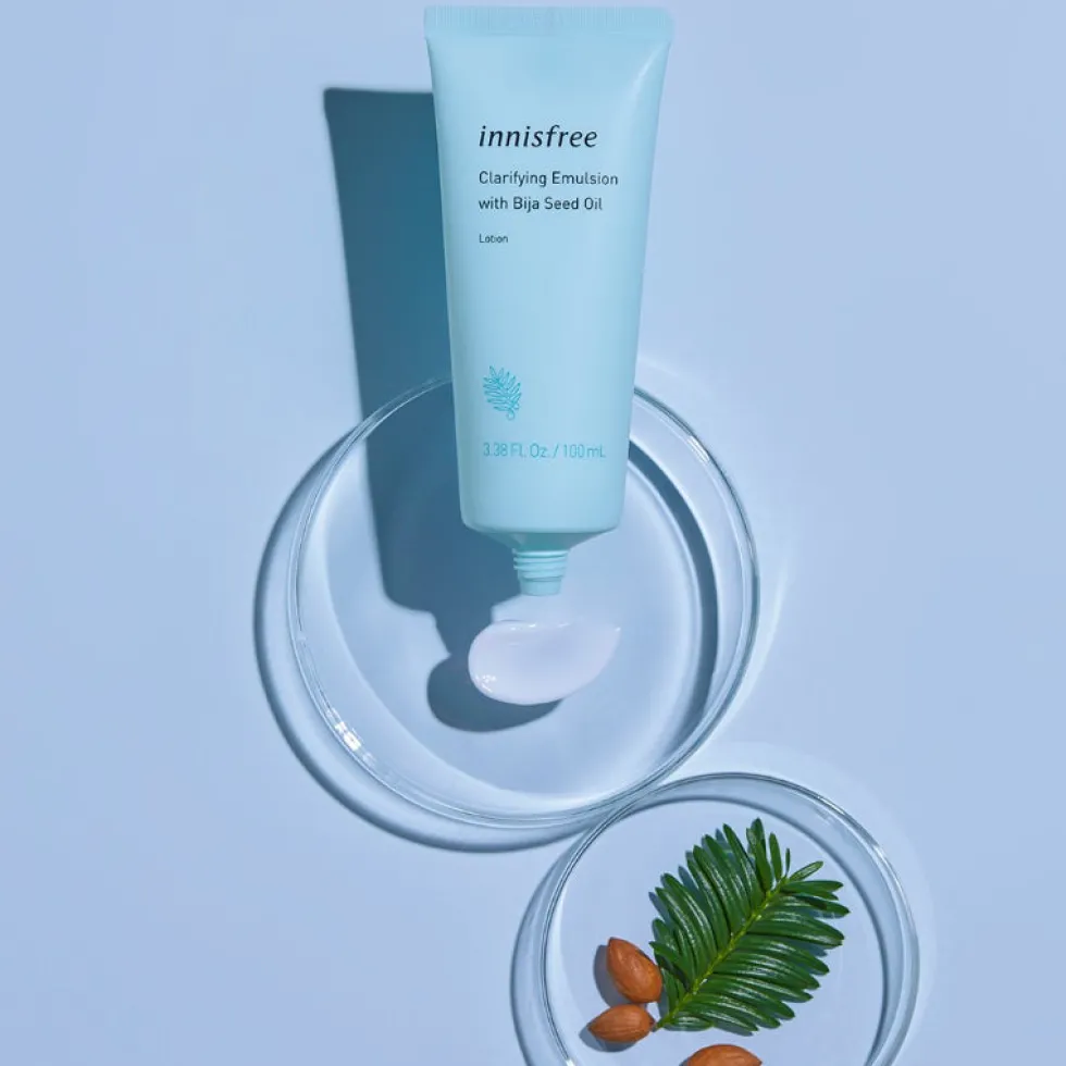 Clarifying emulsion with bija seed oil