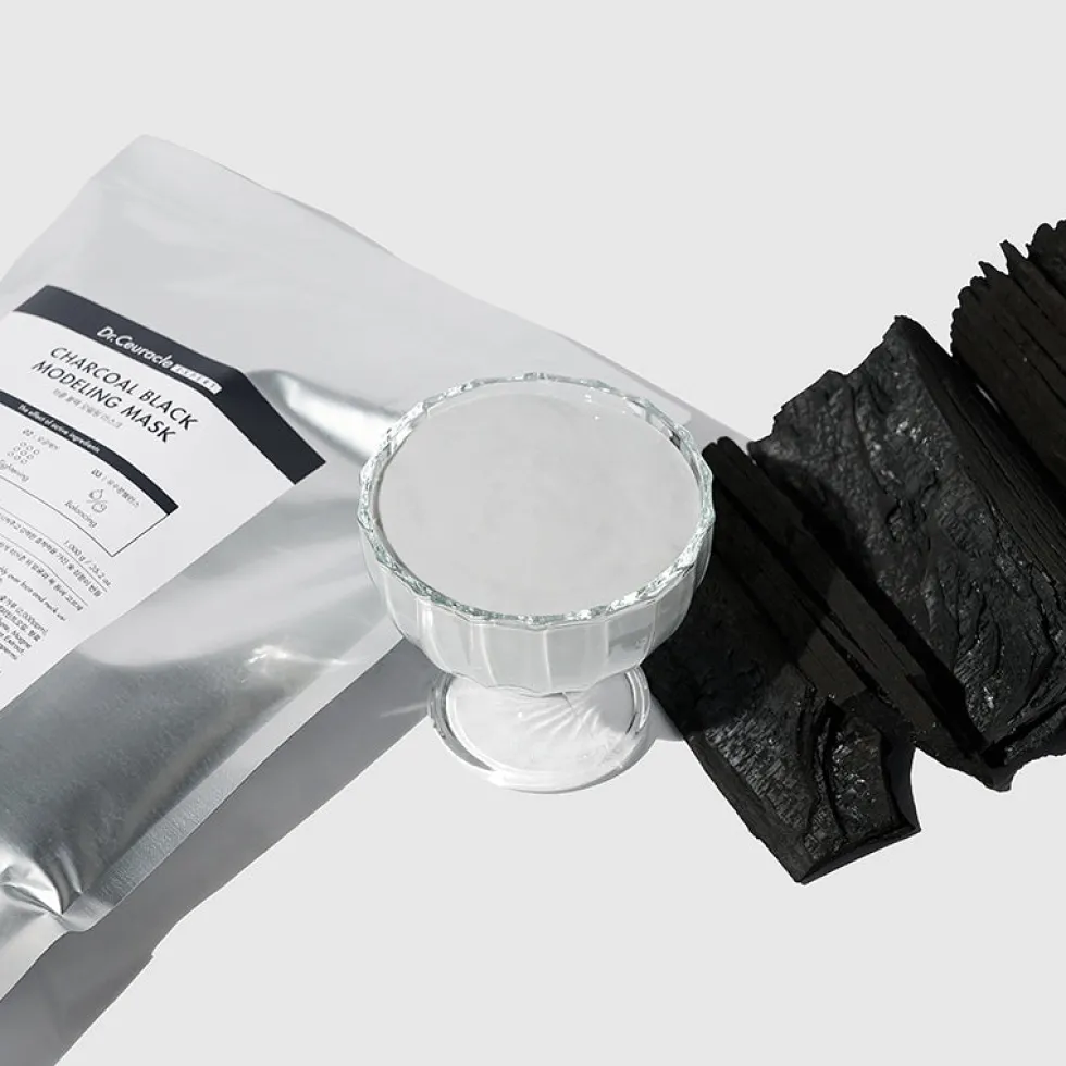 Expert Charcoal Black Modeling Mask