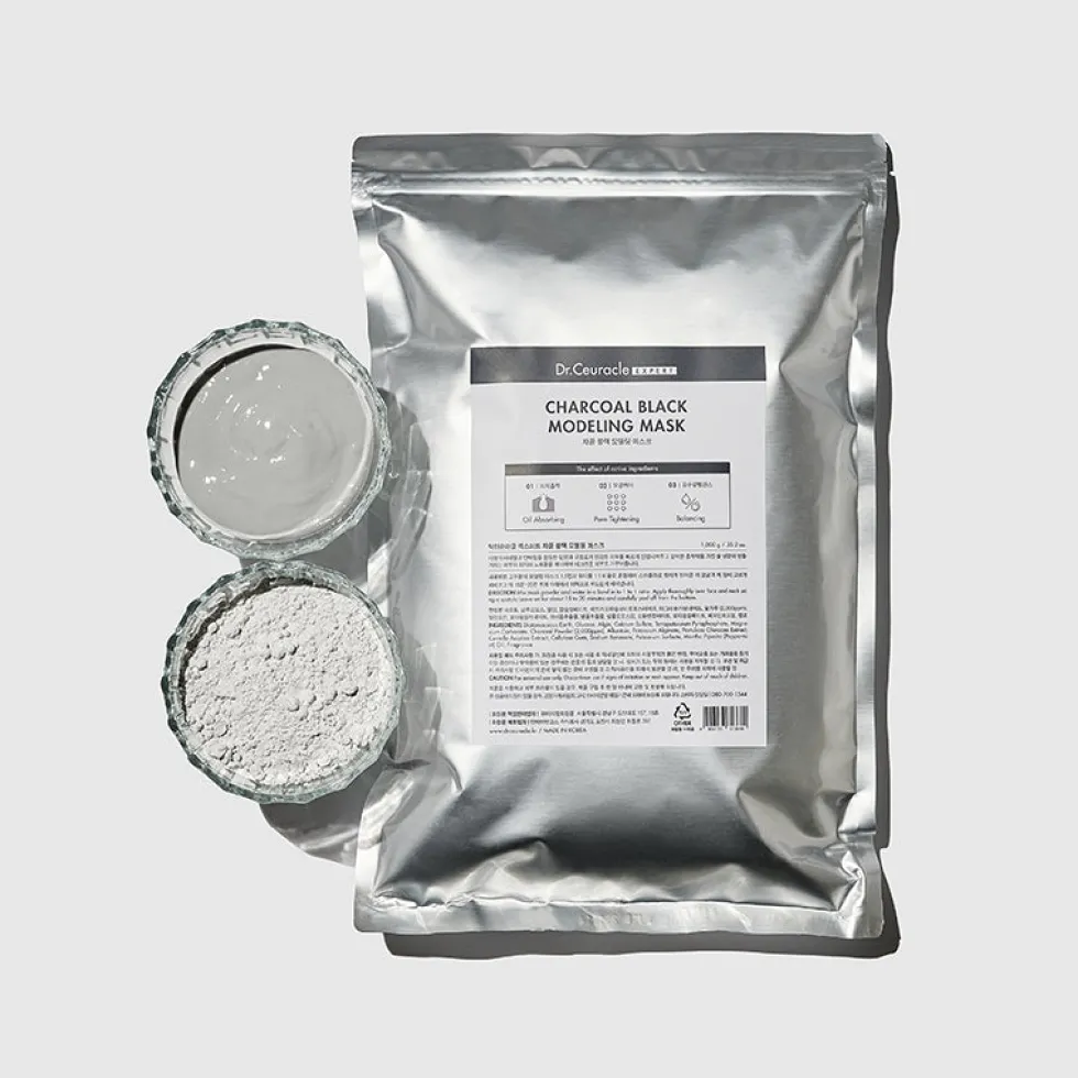 Expert Charcoal Black Modeling Mask