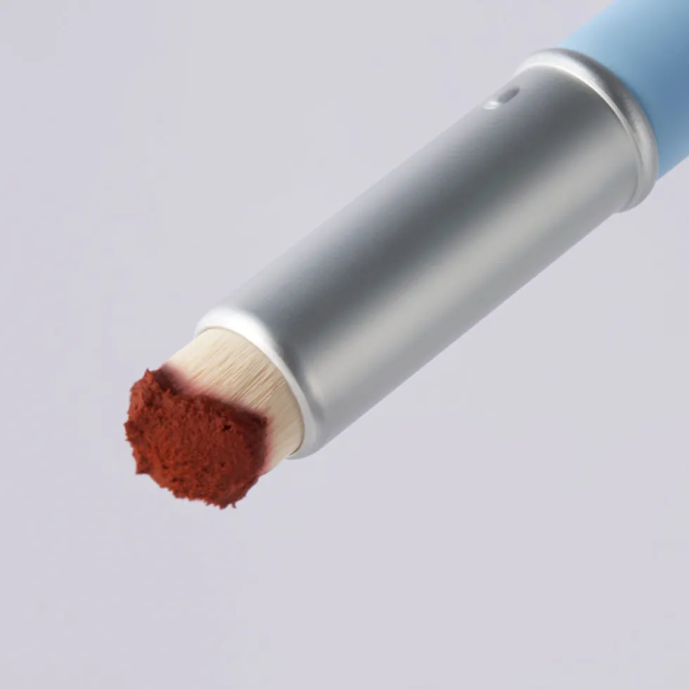 Fingerlike Lip Brush