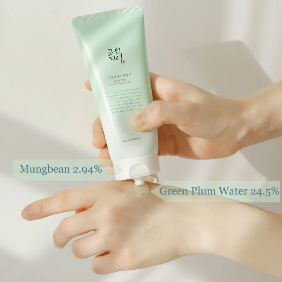 Green Plum Refreshing Cleanser