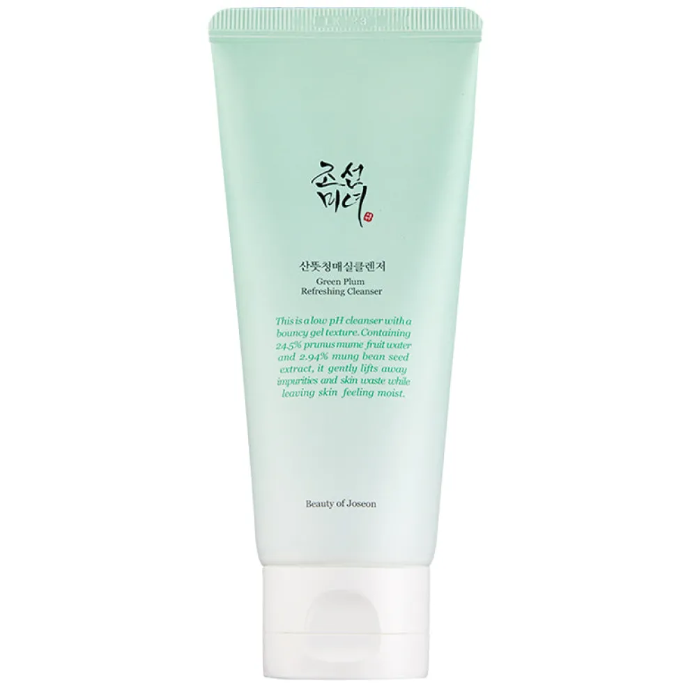 Green Plum Refreshing Cleanser