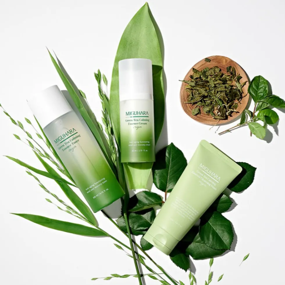 Green Tea Calming Essence Cleansing Foam Origin