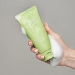 Green Tea Calming Essence Cleansing Foam Origin