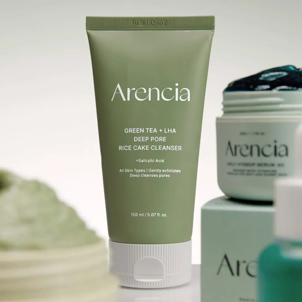 Green Tea + LHA Deep Pore Rice Cake Cleanser