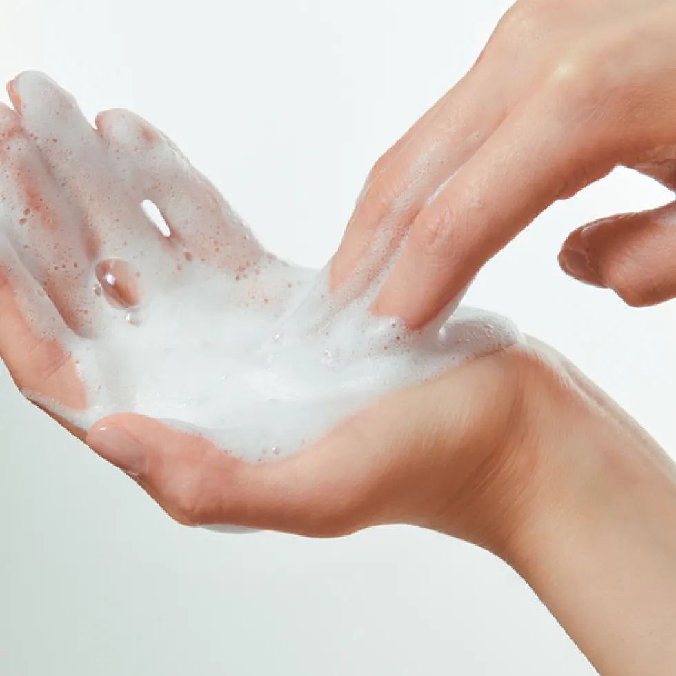 Heartleaf Hyaluron Soothing Pore Cleansing Foam