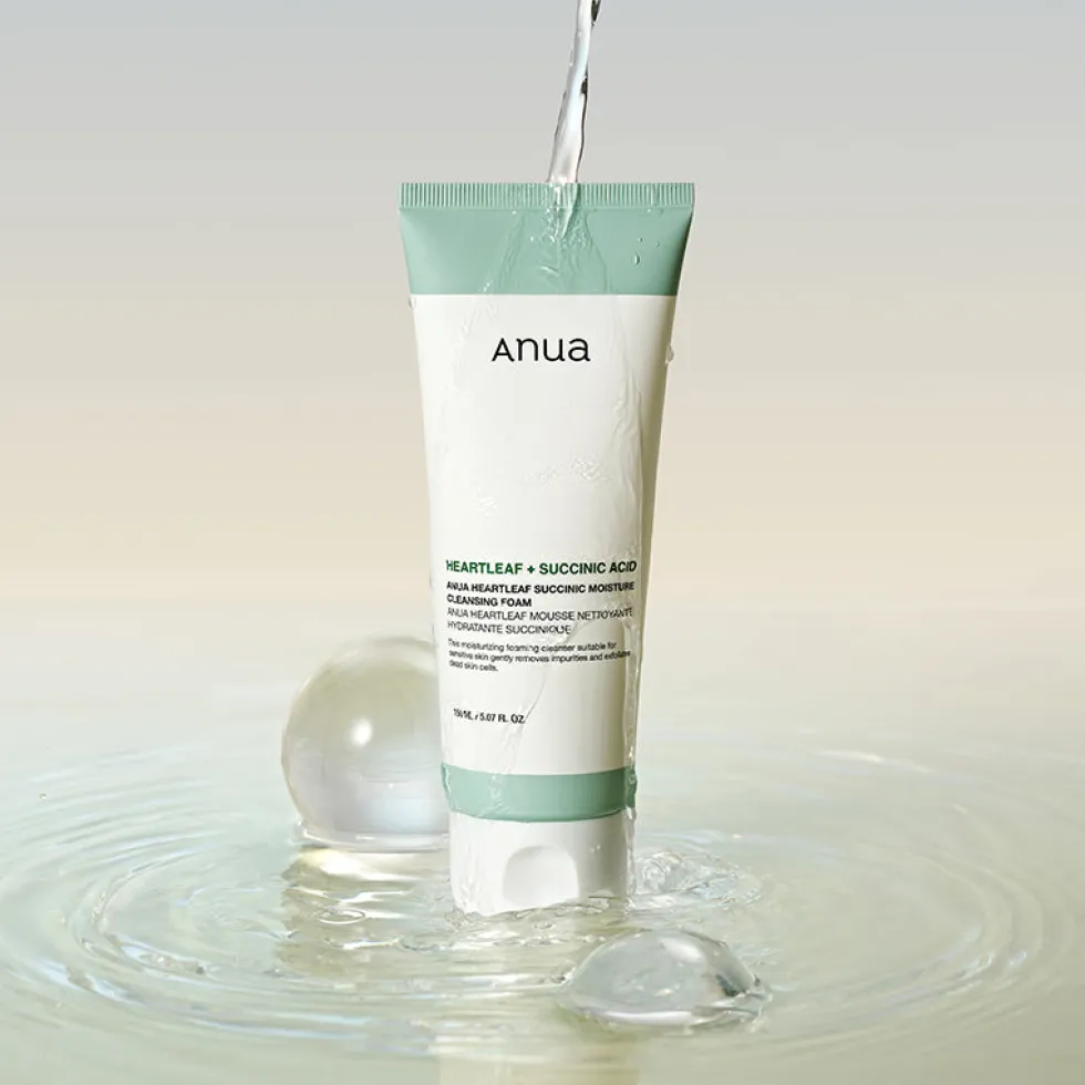 Heartleaf Succinic Moisture Cleansing Foam