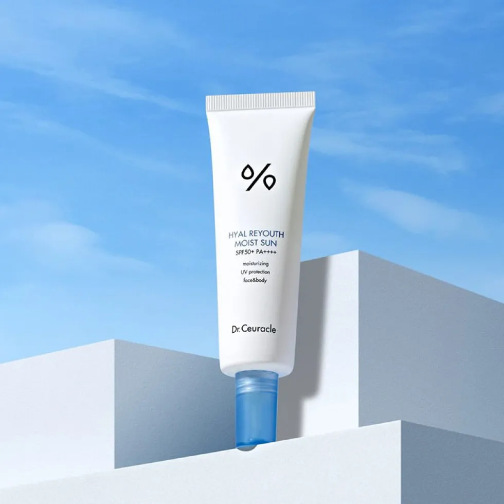 Hyal Reyouth Moist Sun