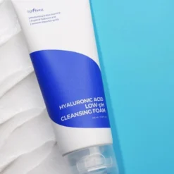Hyaluronic Acid Low-pH Cleansing Foam