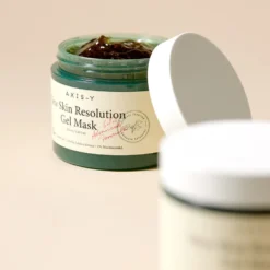New Skin Resolution Gel Mask