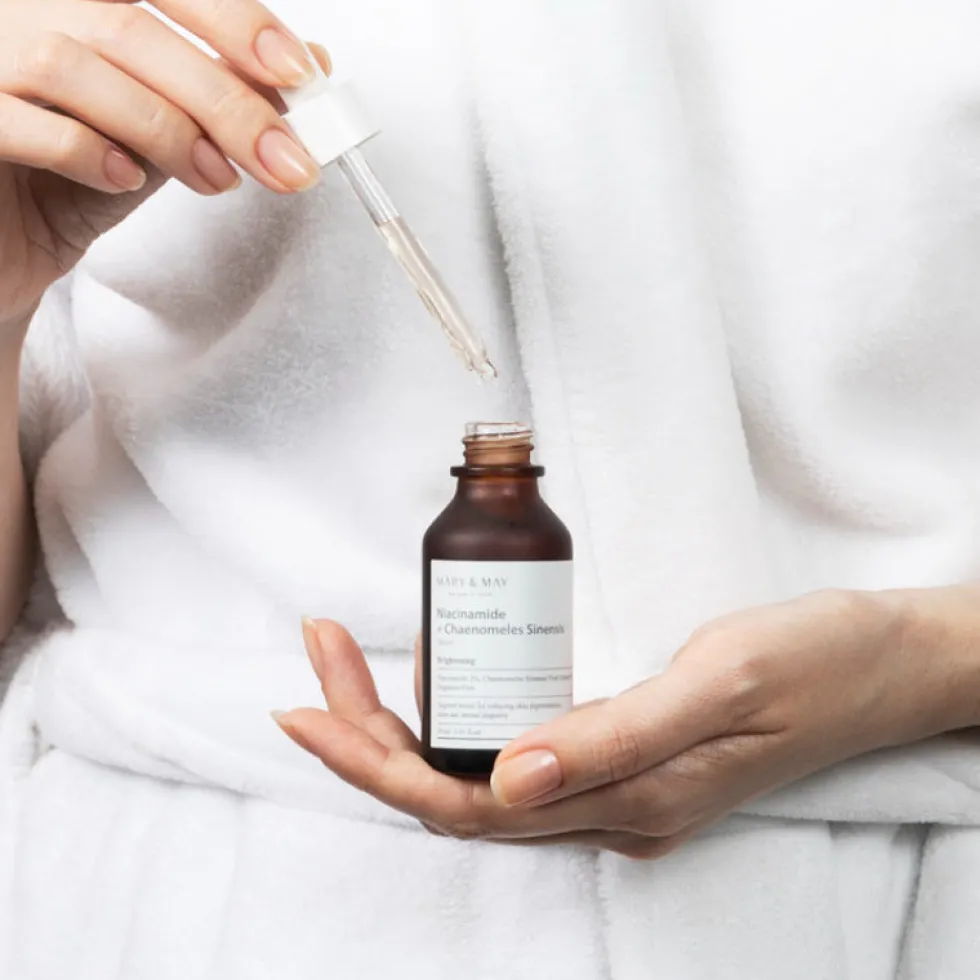 Niacinamide + Chaenomeles Sinensis Serum