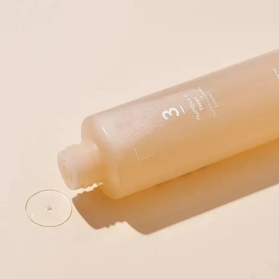 No.3 Super Glowing Essence Toner