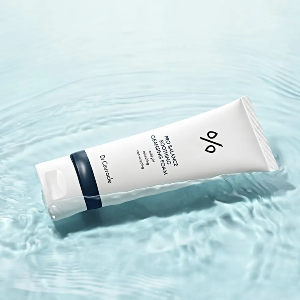 Pro Balance Soothing Cleansing Foam
