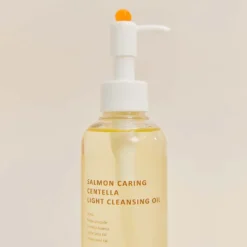 Salmon Caring Centella Light Cleansing Oil