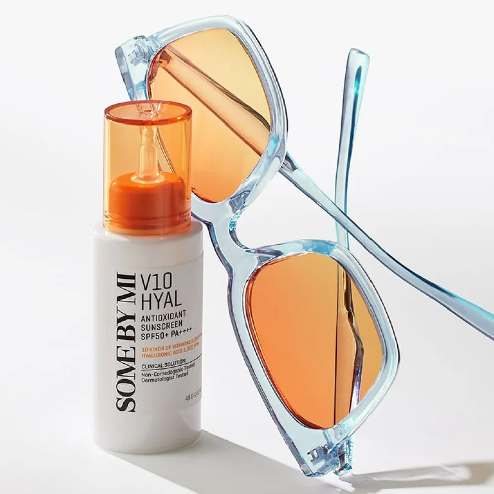 V10 Hyal Antioxidant Sunscreen SPF50+ PA++++
