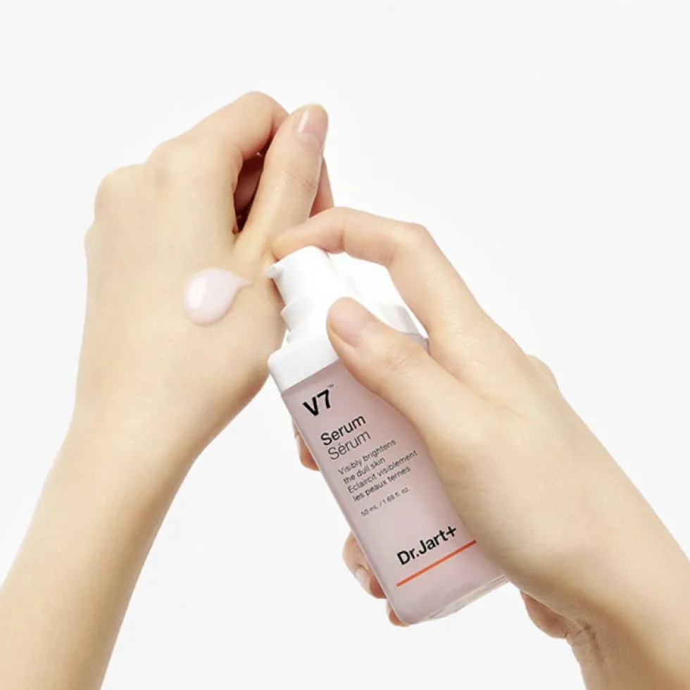 V7 Serum