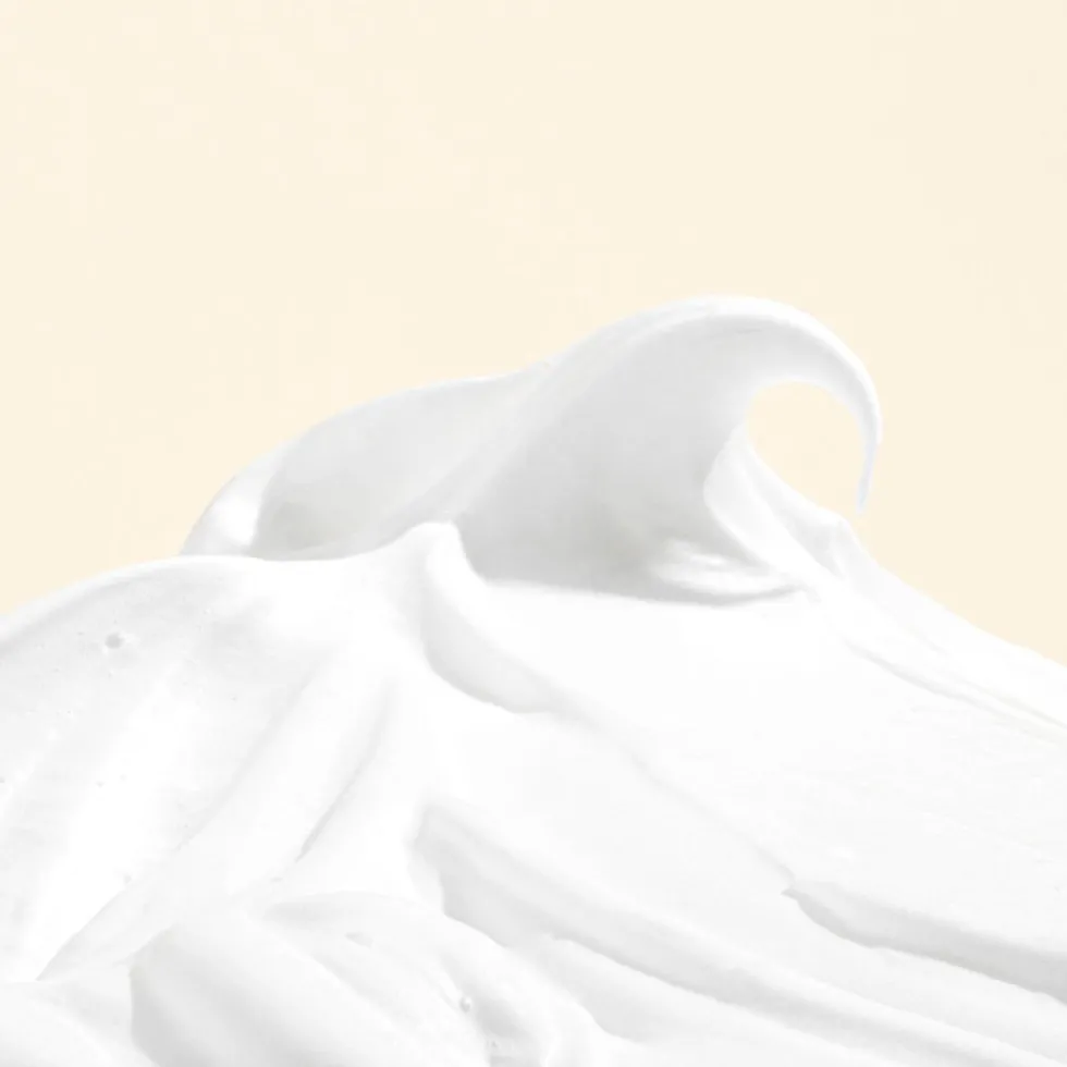 White Collagen Cleansing Foam