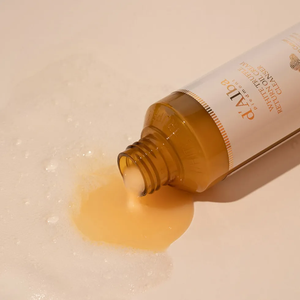 White Truffle Return Oil Cream Cleanser